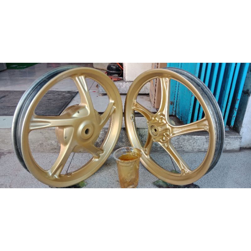 cat velg vario / warna san gold
