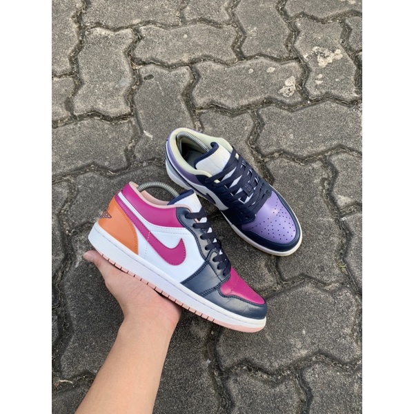 NIKE AJ1 LOW PURPLE MAGENTA