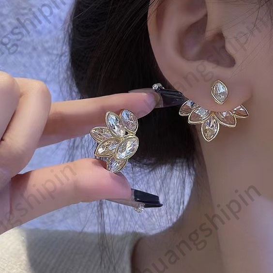 Anting Berlian Imitasi Bentuk Bunga Gaya Korea