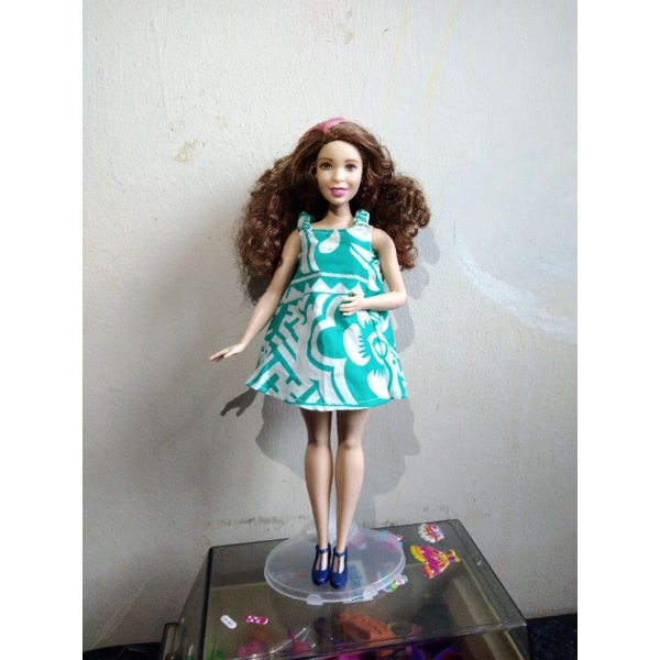 barbie curvy fashionista