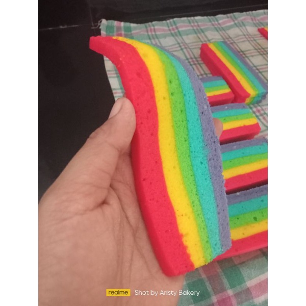 

rainbow cake slice 1box isi 10