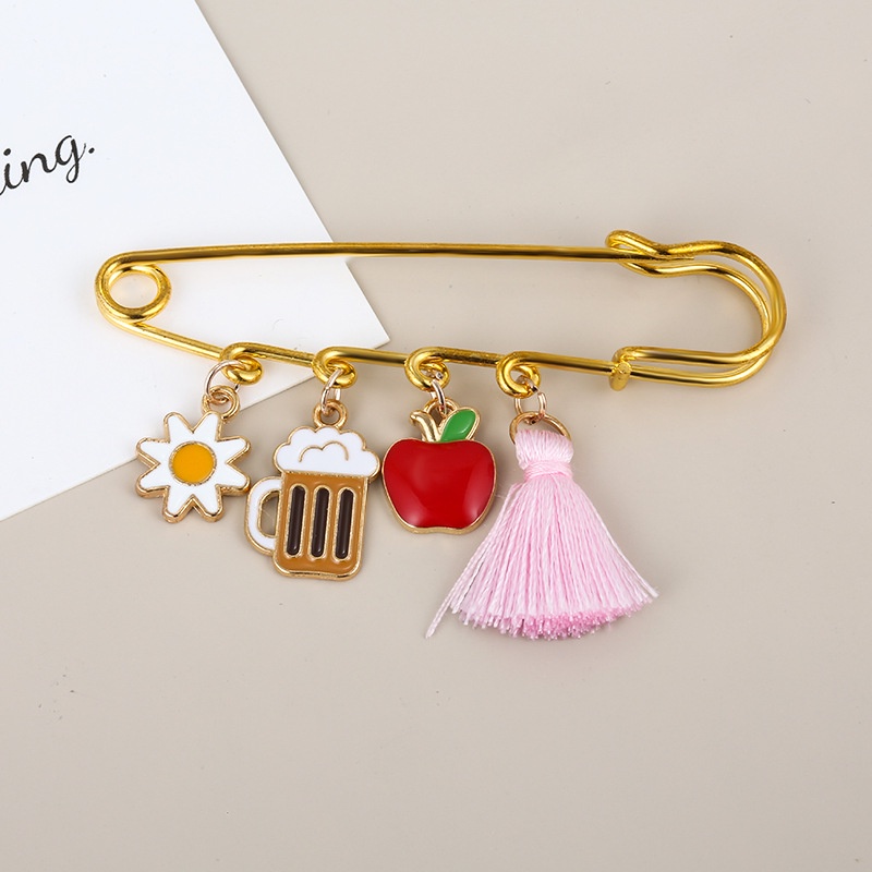 Bros Pin Bentuk Kartun Planet / Nanas / Kue Bahan Metal