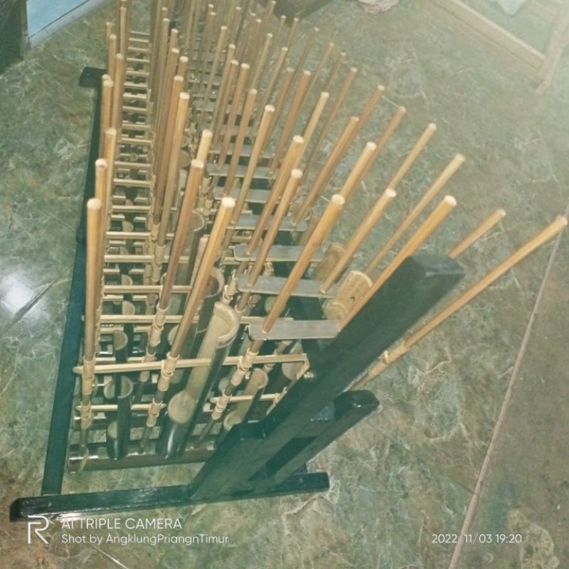 Angklung pengamen 18 nada 4 tabung bambu hitam nada ( G - C )