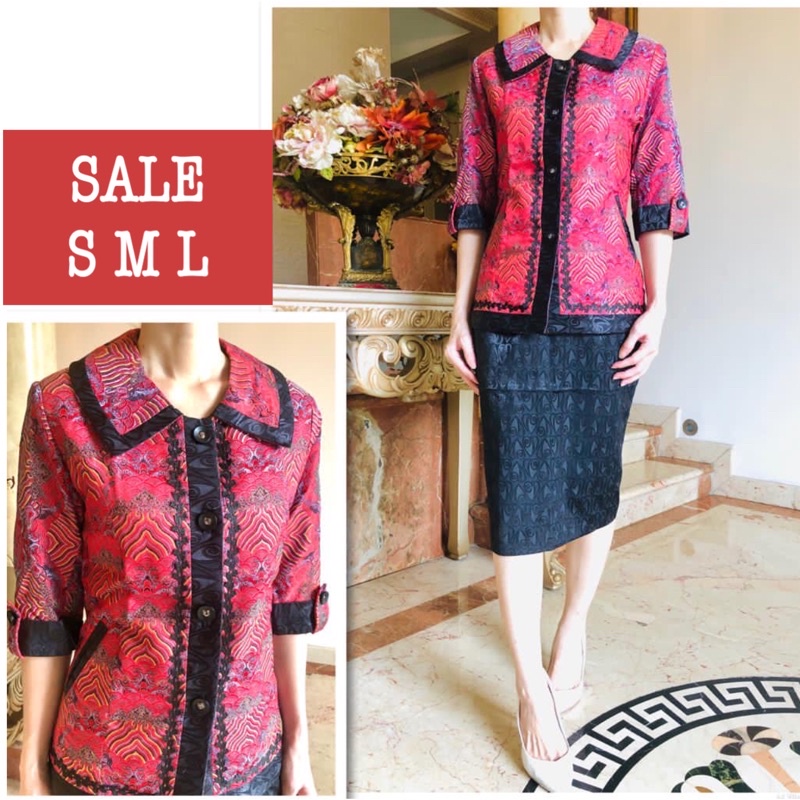 Blazer sisters. Setelan blazer wanita motif batik. Blazer wanita set rok motif batik. Set blazer wan