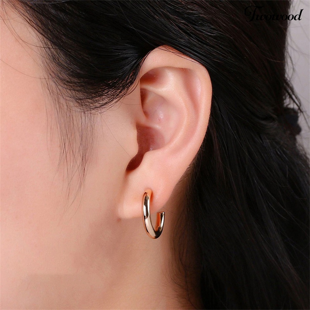 1 Pasang Anting Hoop Bentuk C Geometris Bahan Tembaga Lapis Emas Hypoallergenic