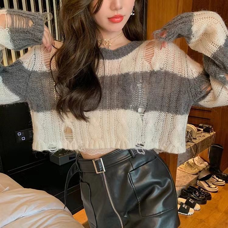 Striped loose casual short hollow long-sleeved top early autumn 2022 round neck hollow knitted sweat