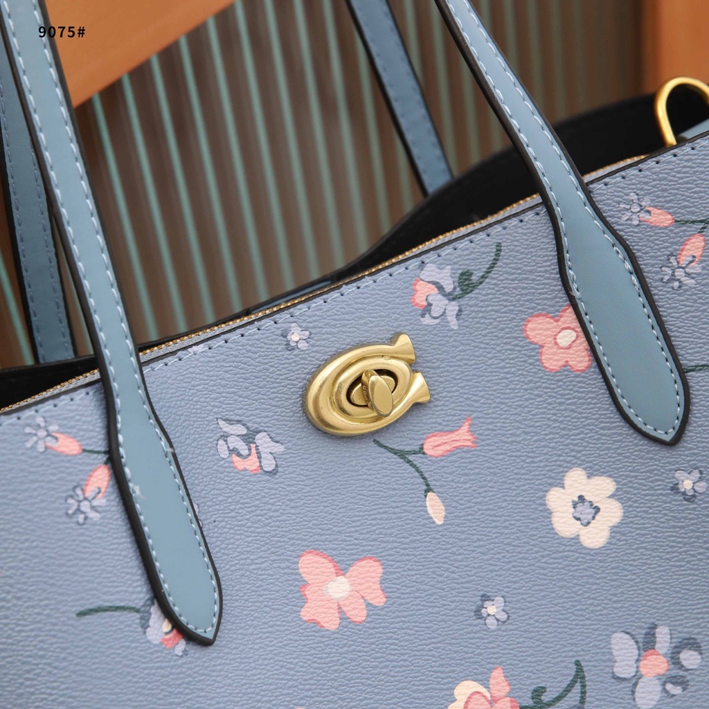 COA Mollie Tote 30 9075