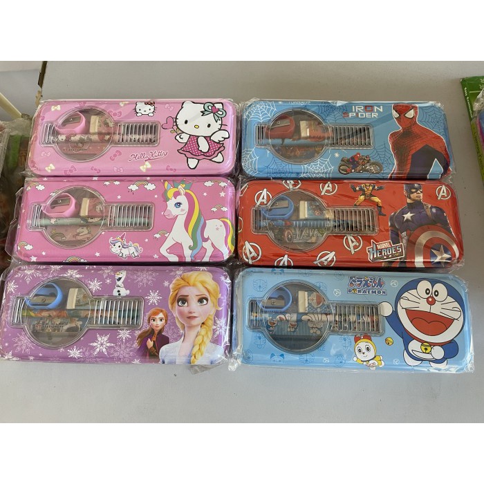 

Pencil case kaleng isi kode 6620 motif disney satuan RATU.OS25