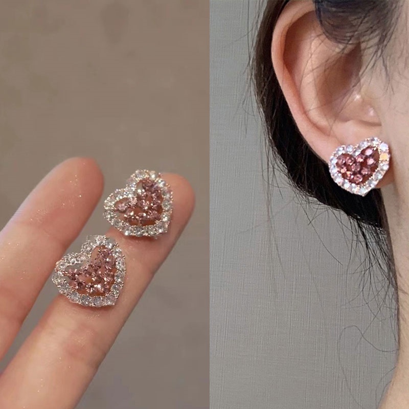 Anting Bentuk Hati Aksen Berlian Imitasi Warna Pink Gaya Korea