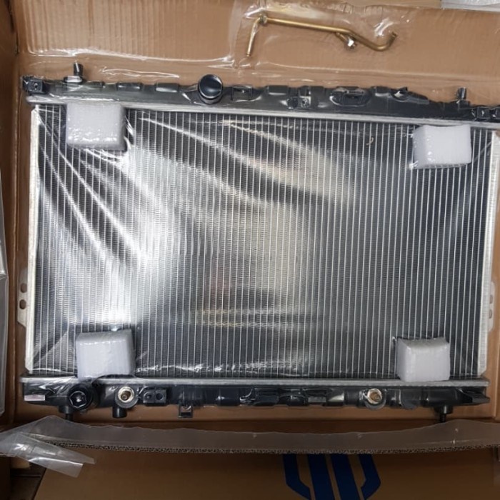 RADIATOR HYUNDAI TRAJET MATIC