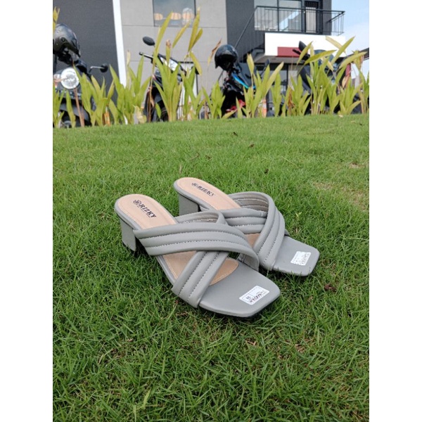 Sandal Wanita Hak Tahu 5cm