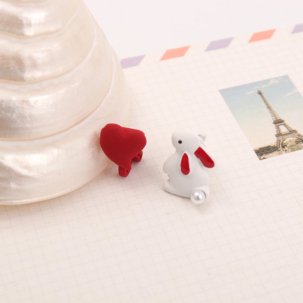 Anting S925 Silver Needle Bentuk Kelinci Putih Asimetris Untuk Wanita