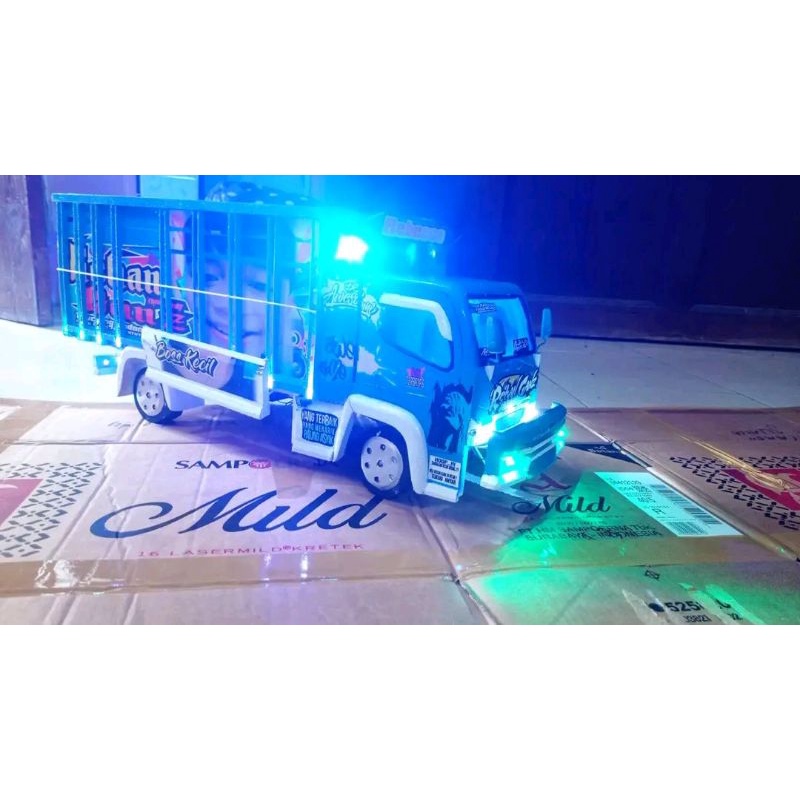 miniatur truk oleng bahan full kayu bisa hidrolik semua