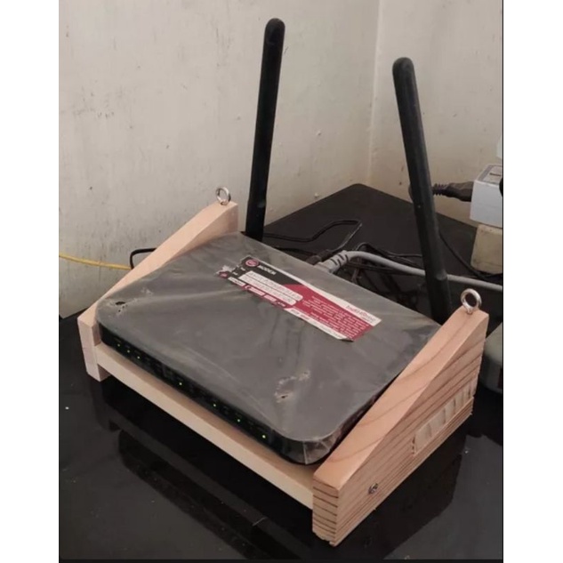 rak kayu wifi dan rak STB (set top box)
