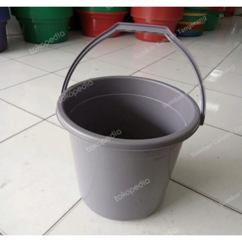 Ember yutaka plastik 4 galon