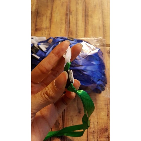 Tali ID Card Cantol Bahan Plastik - Tali Gantung ID Card + Cantolan - Merah