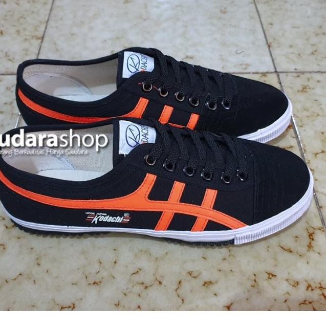 Sepatu Kodachi 8172 Hitam lis Orange / Sepatu Kodachi 8172 Classic - Hitam Orange, 37
