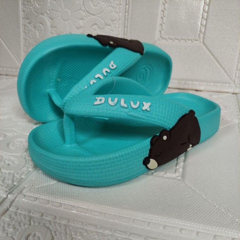 sandal jepit anak perempuan karakter bebek/panda size 24-29-Biru tosca