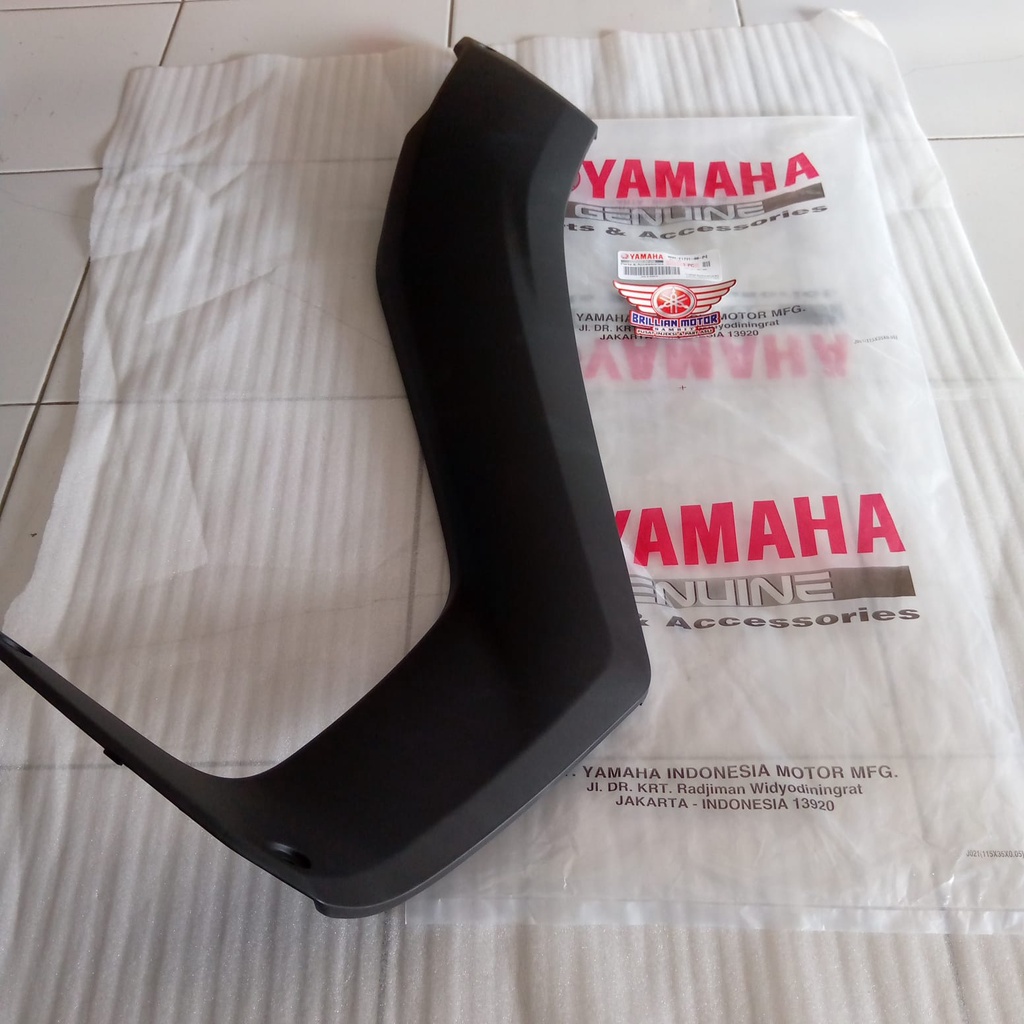 COVER SIDE 3 DELTA BOX JARANAN N MAX NEW Original Yamaha B6H-F1741-00-P4