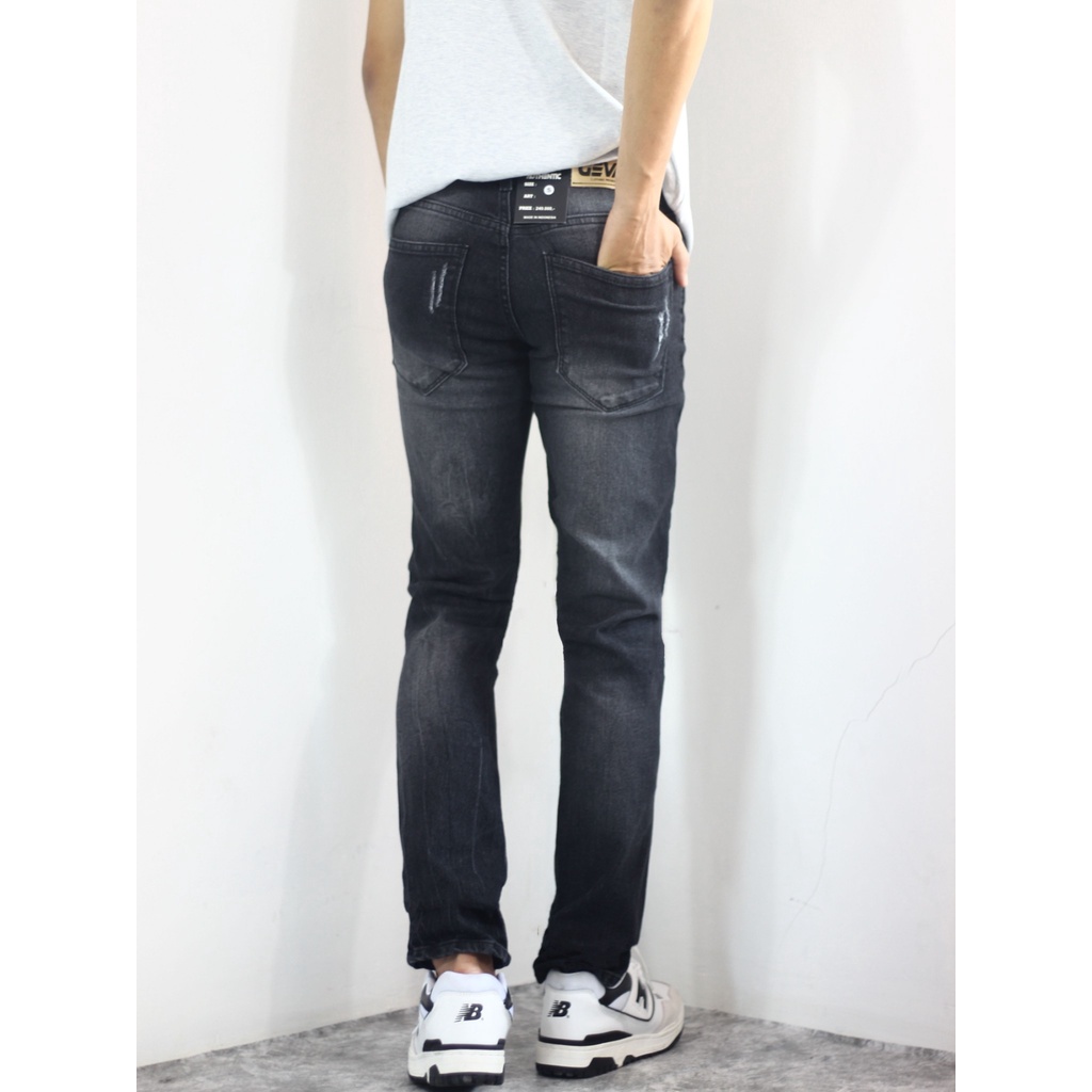 celana sobek pria / jeans pria sobek tidak tembus / jeans panjang pria / jeans sobek pria panjang / jeans slim fit pria sobek