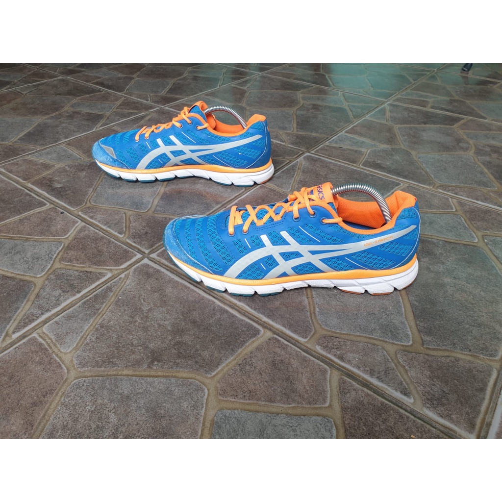 Size 44 Sepatu Running Asics Bekas Original