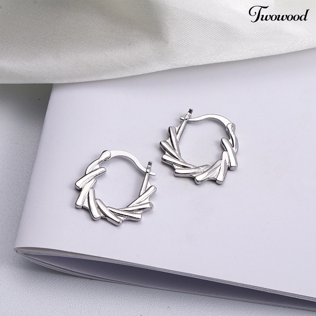 1 Pc Anting Hoop Bentuk Angin Puyuh Electroplating Gaya Korea Untuk Harian