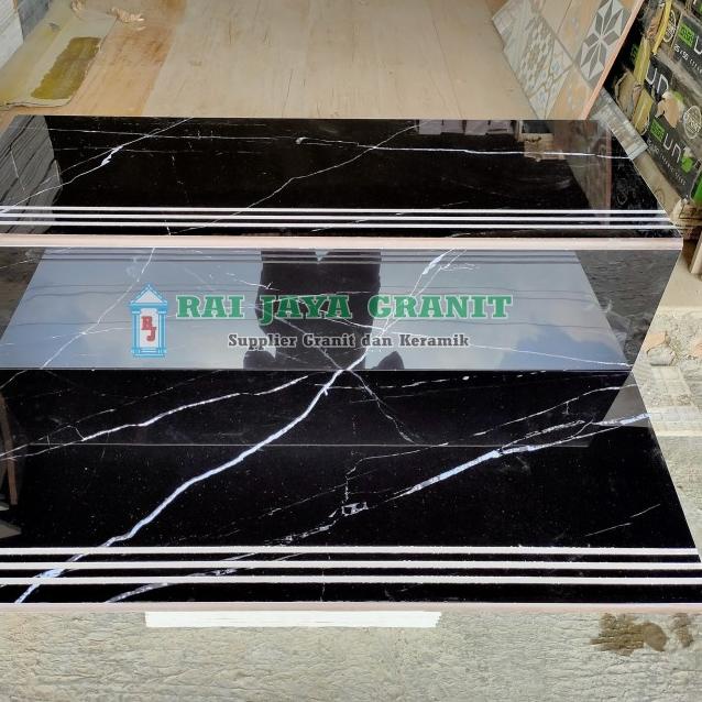 Granit Anak Tangga 30x100 dan 20x100 Hitam Motip