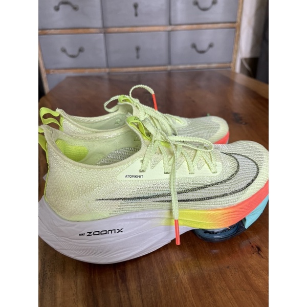 sepatu lari Nike air zoom alphafly next%