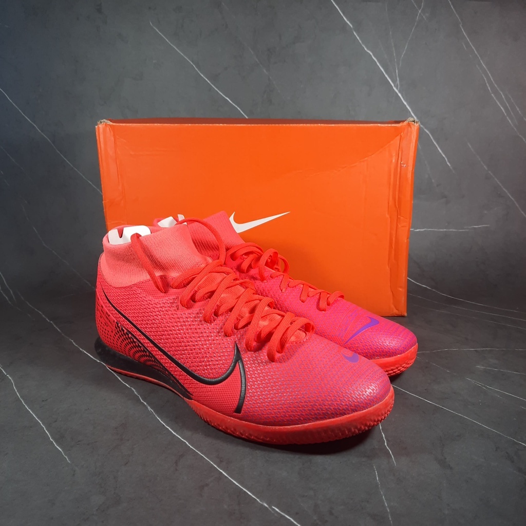 Sepatu Nike Superfly 7 Academy IC Unisex Laser Crimson Black Football (Futsal) Shoes Original