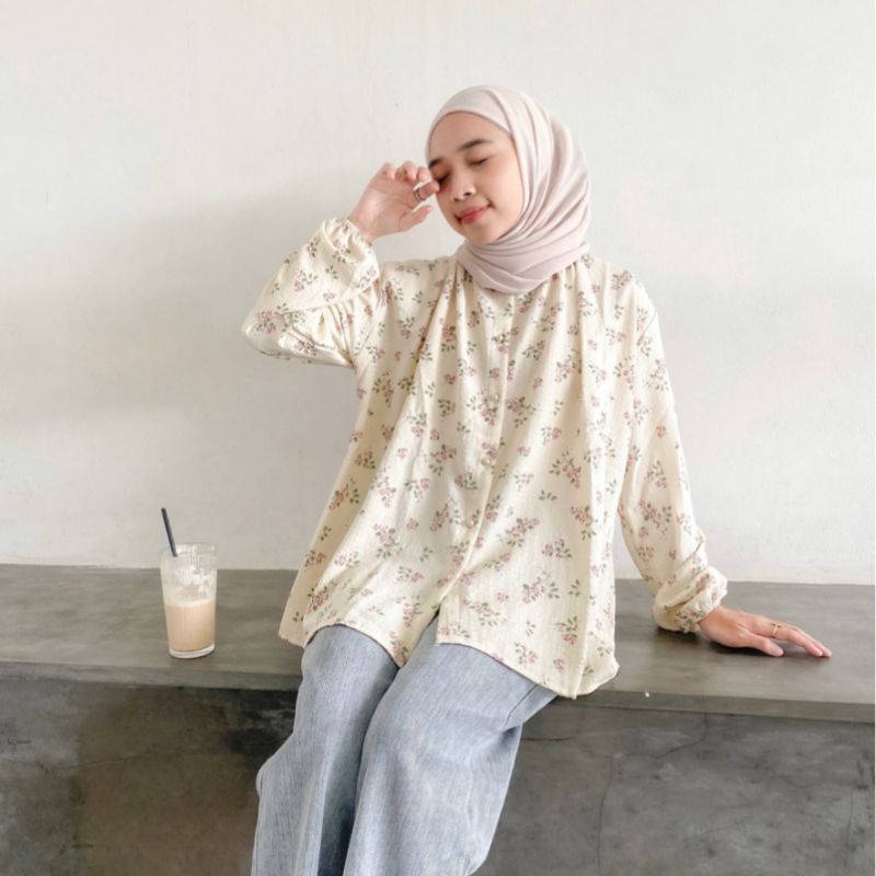 Soya  Floral Blouse / Kemeja Loose Bunga