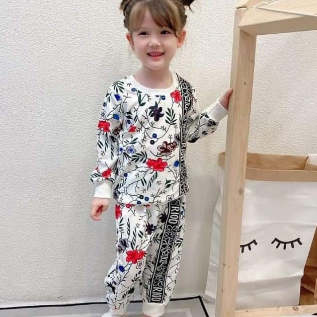 Baju Setelan Anak Cewek Import Bunga Bunga Dior