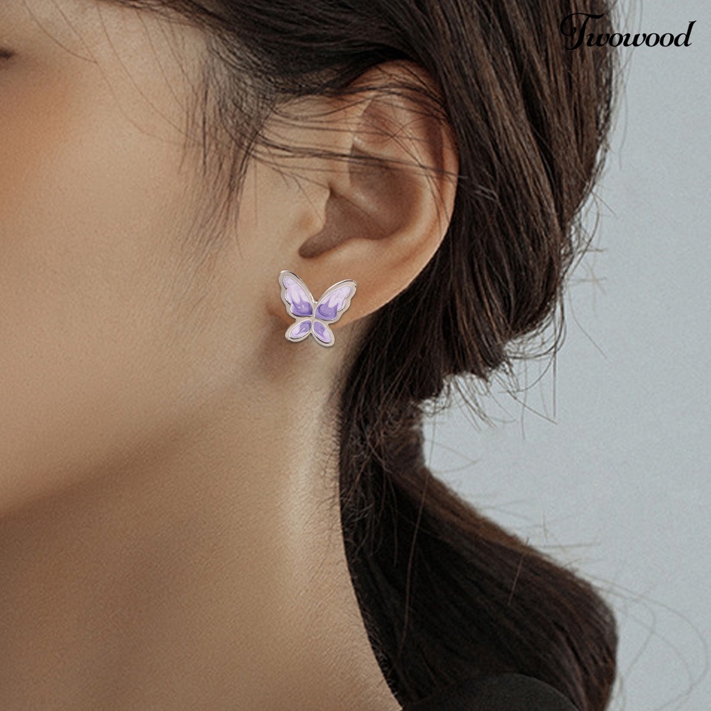 1 Pasang Anting Stud Bentuk Kupu-Kupu Artistik Bahan Stainless Steel Tahan Lama Anti Karat Untuk Wanita