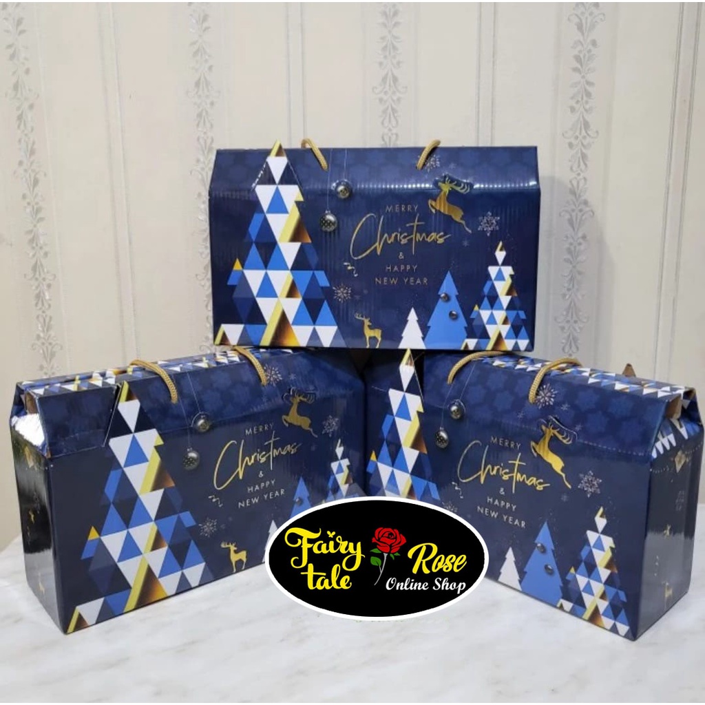 

Box PREMIUM Tenteng Hampers Natal - Dus Natal Christmas Uk 28x9.5x13.5 cm