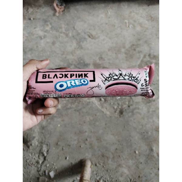 

Oreo Black pink limited edition