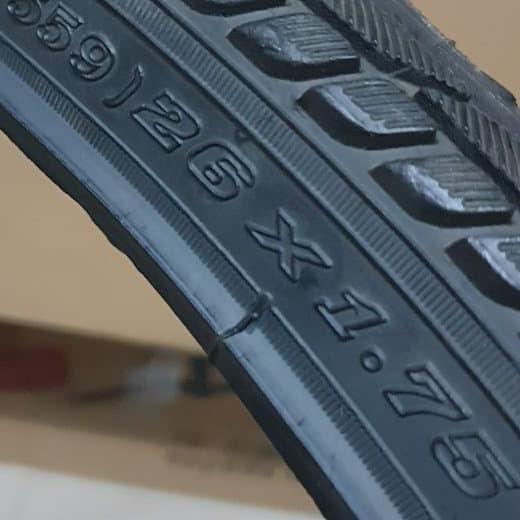 BAN LUAR GENIO 26X1.75 26 X 175 1.75 SEPEDA MINI / MTB