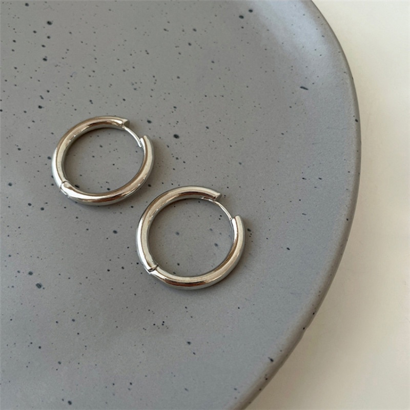 Anting Hoop Bahan Titanium Steel Warna Silver Ukuran 4cm Untuk Pria Dan Wanita