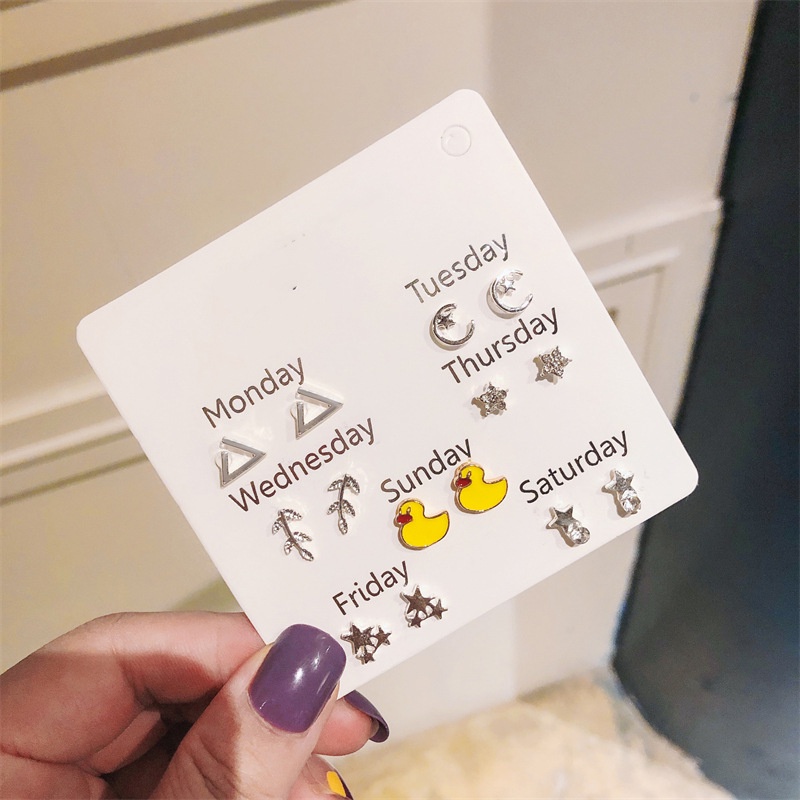 7-piece Set Anting Lucu Kecil Satu Minggu Anting Set Kombinasi Anting 2021peran Trendi Sederhana Keren Gaya Jepang Korea Anting Perempuan