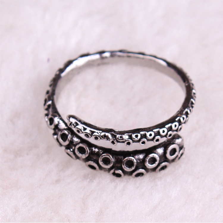 Cincin Model Terbuka Bahan alloy Desain Tentakel Gurita Gaya vintage Adjustable Untuk Wanita