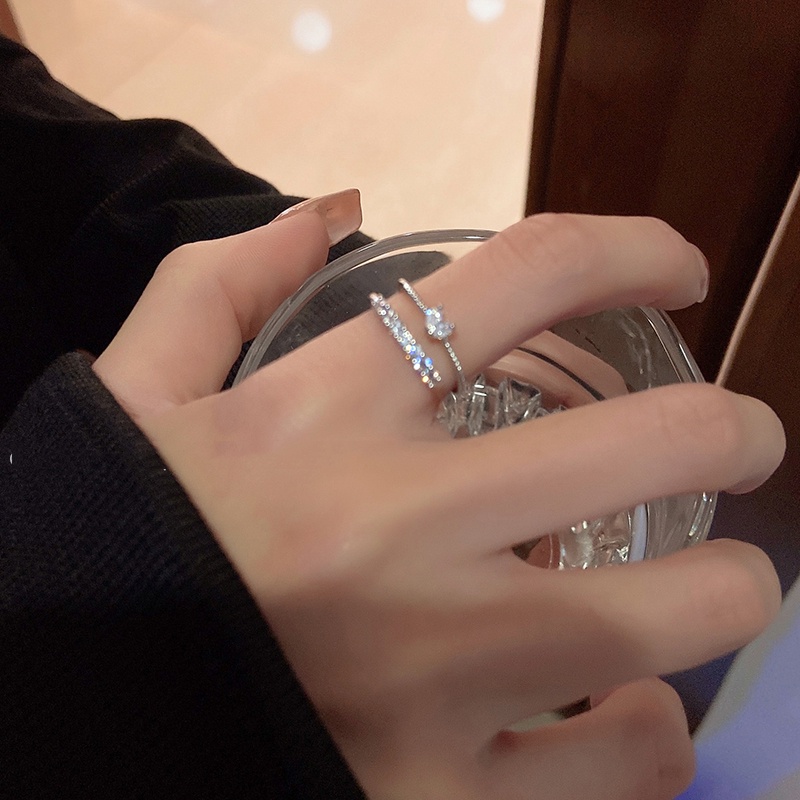 Roselife 2pcs / set Cincin Wanita Model Terbuka Desain Hati Hias Kristal / Zircon Gaya Korea Untuk Pernikahan