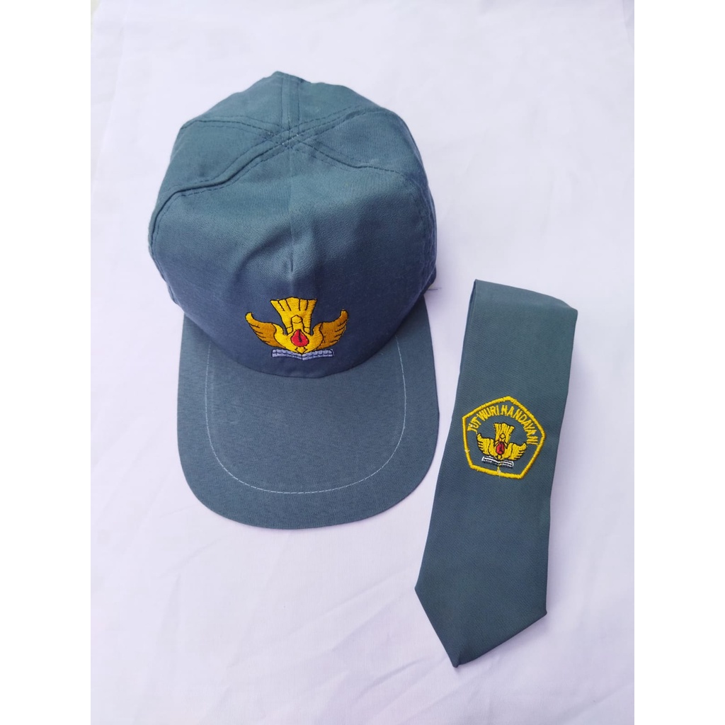 Set Topi dan Dasi Sekolah SMA /SMU