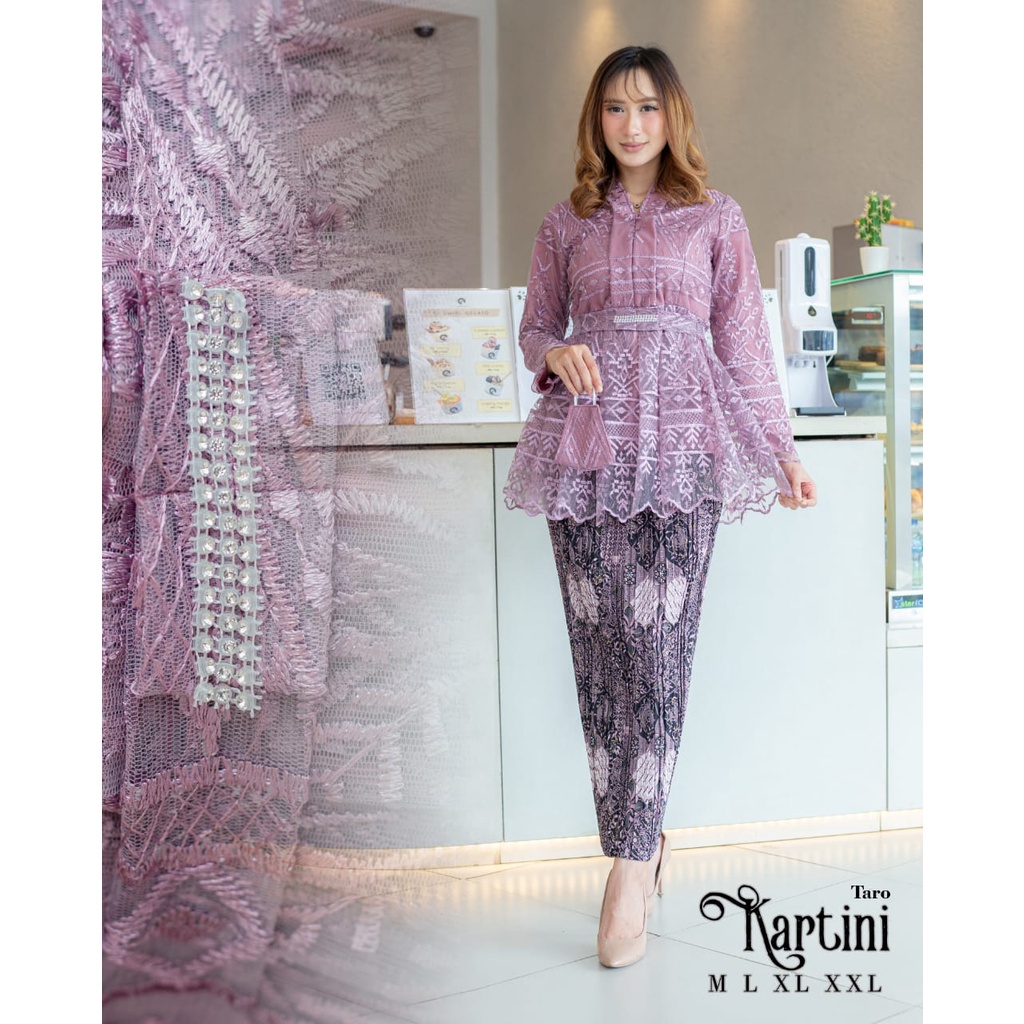 Permata Olshop / Kebaya Kartini Pendek Modern LK / Kebaya Floy Busui Modern / Kebaya Wisuda / Kebaya Kondangan / Kebaya Terbaru Modern / Kebaya Modern / Kebaya Pesta / Setelan Kebaya Floy Kartini Modern