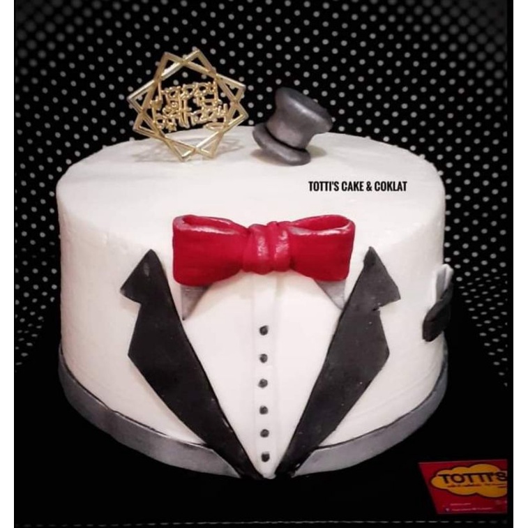 

Kue ulang tahun karakter/ Kue Enak BLACKFOREST Birthday Cake / Kue Ulang Tahun Ultah (16cm )