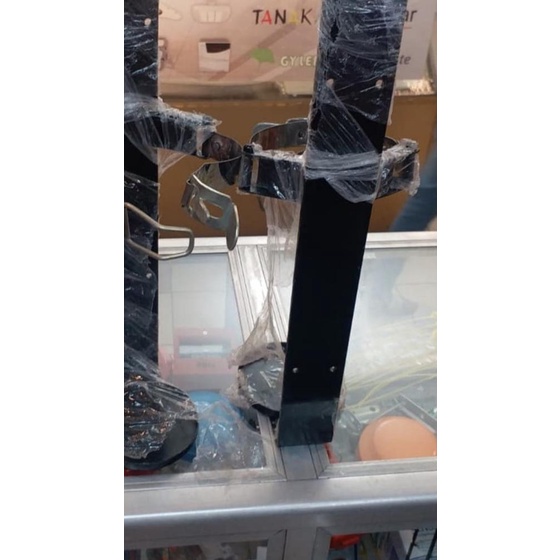 Bracket apar 3 kg / gantungan apar 3 kg / hanger apar / pemadam