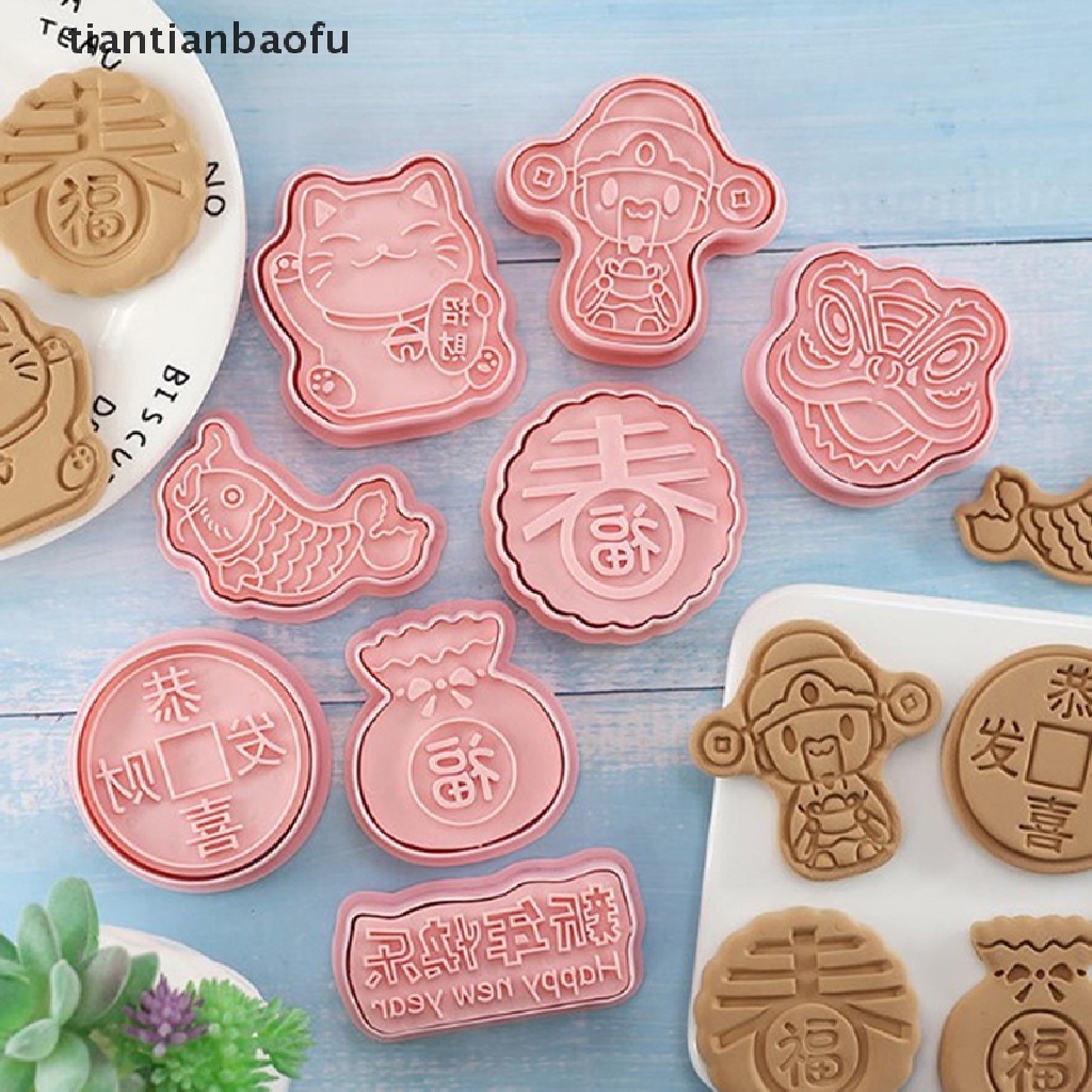 8 Pcs Cetakan Biskuit Cookies Desain Kartun 3D Untuk Alat Dapur