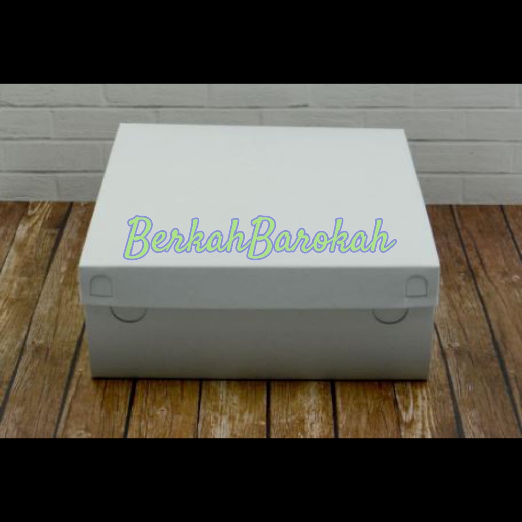

DISKON NIH!!! ( Kardus ) Dus Snack/Dus Nasi Polos Warna Putih Uk. 18 x 18 x 7 COTID ( ECER/PER PCS )