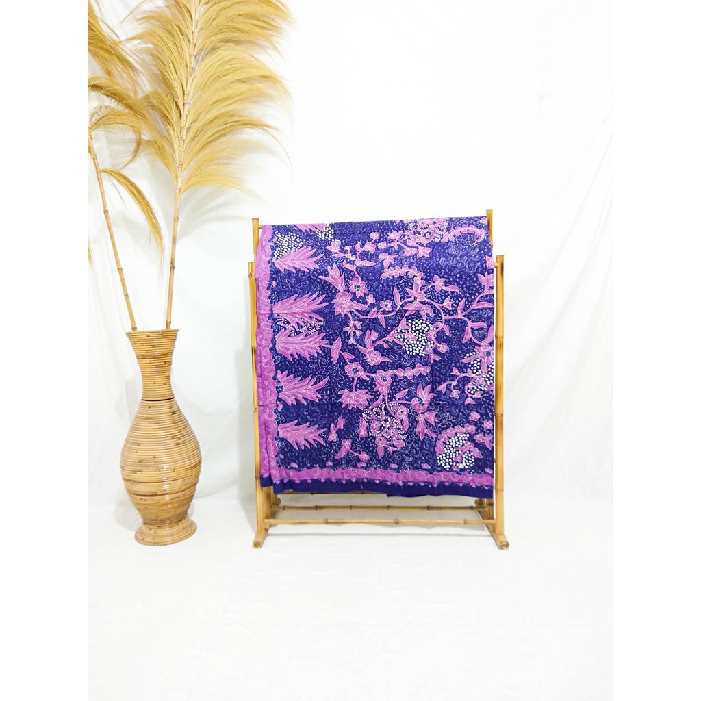 Batik Tulis Lasem 2 Warna Motif Sekar Jagad