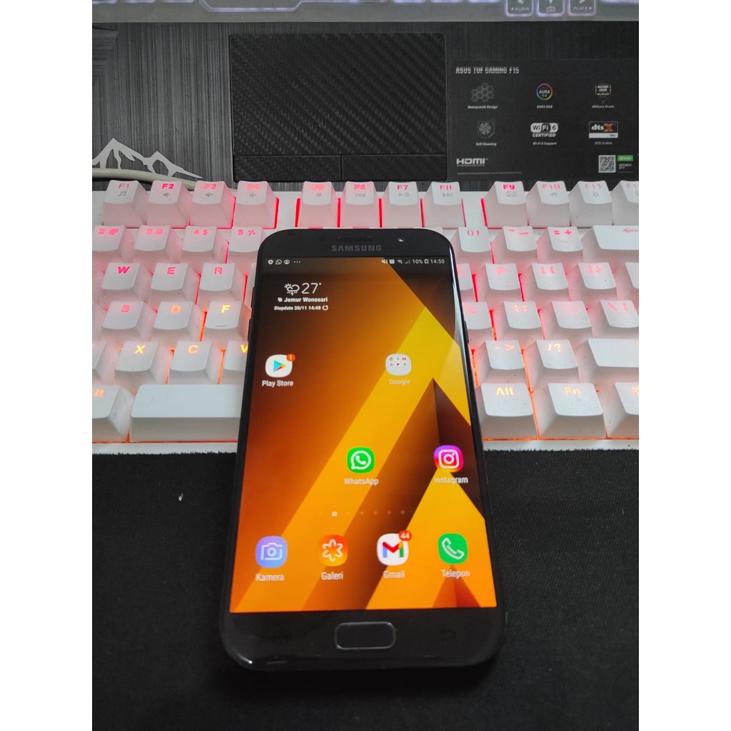 Samsung Galaxy A7 2017  3/32Gb Second (Milik Pribadi)