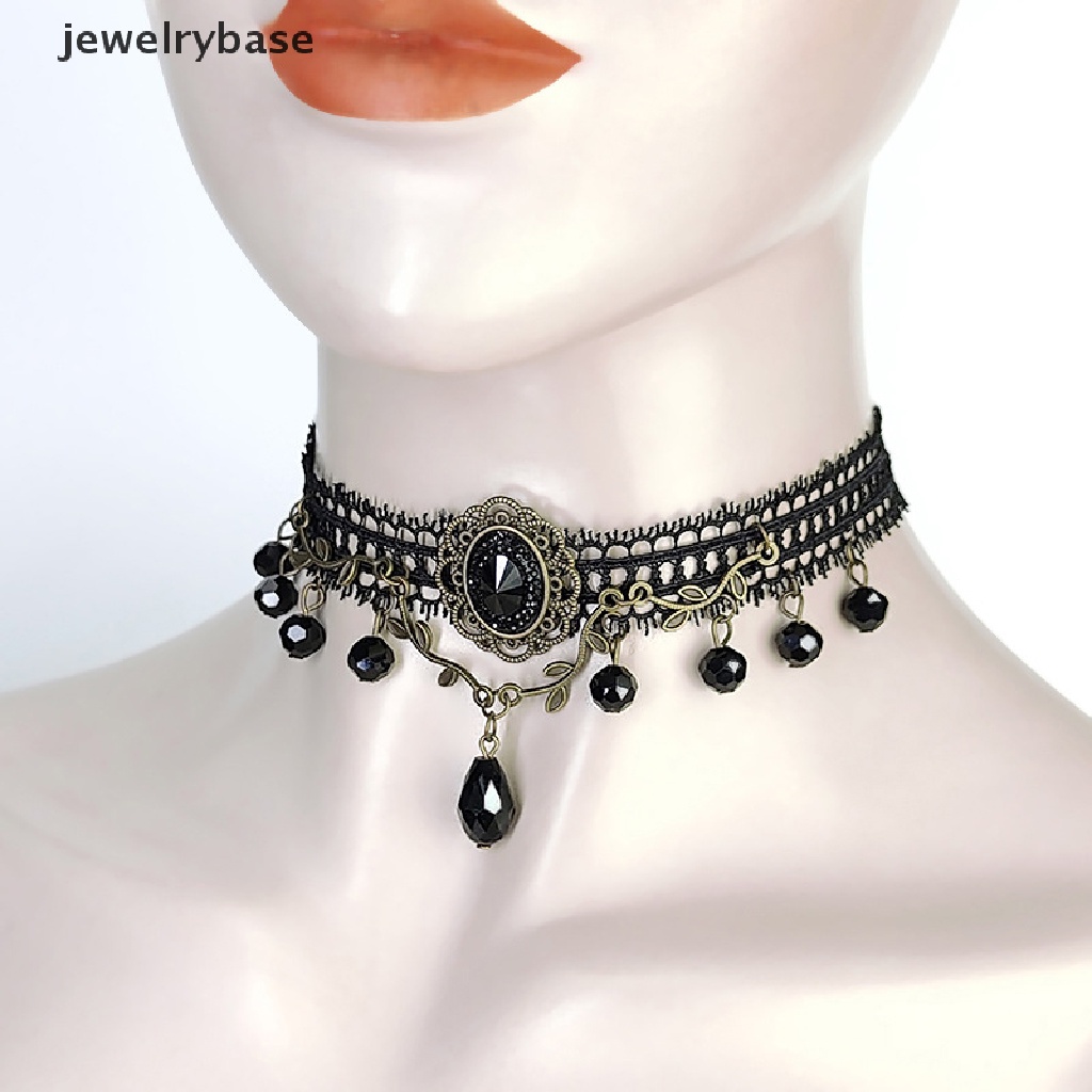 Kalung Choker Bahan Lace Warna Hitam Dengan Liontin Kristal Gaya Gothic Vintage Untuk Wanita