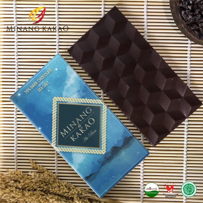 

Premium 70% Dark Chocolate Dengan Garam Laut Organik Minang Kakao