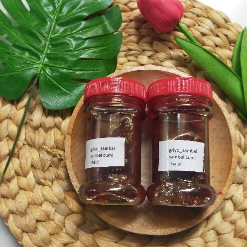 

sambel cumi //terlaris// sambel cumi enak 150 GRAM